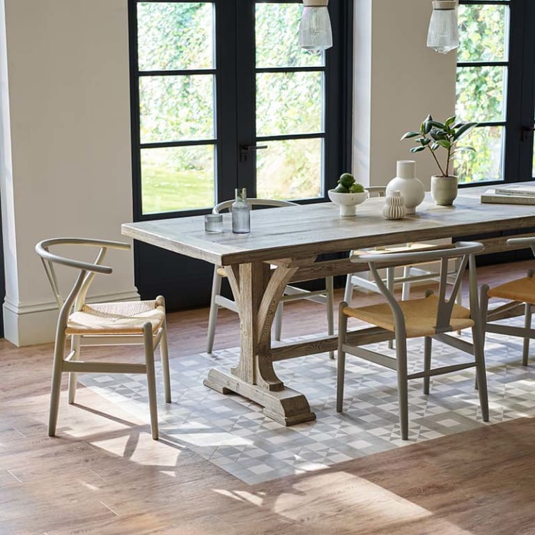 DC488 Geo Melrose in Dining Room.
